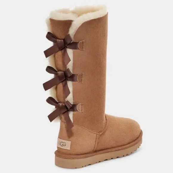 UGG BAILEY BOW TALL - Picture 3 of 16